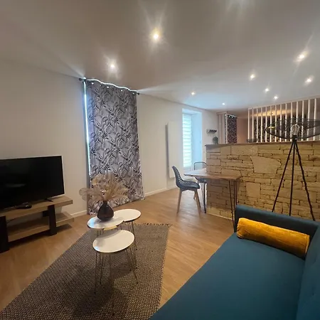 Entier, 131, A Centre, Avec Spa, Parking Prive Et A 15min A Pied De La Cite Medievale *